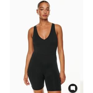 Aritzia Babaton Black Sleeveless V-Neck Contour Romper sz L